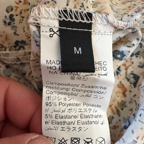 Cottagecore Ditsy Floral Blouse SZ M Crocheted Feminine Soft Girl Romantic Fall - Picture 5 of 6